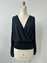 Blouse Camille Colle en V Noir de Kollontai