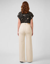 LILY WIDE LEG JEANS / MARBELLA CRÈME YOGA JEANS