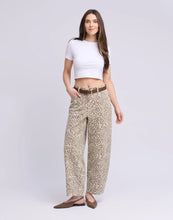 MALIA RELAXED JEANS / CHER