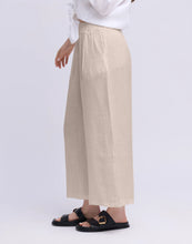 PANTALON COURT À JAMBES LARGES EN LIN / SOFIA de YOGA JEANS