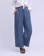 PANTALON COURT À JAMBES LARGES EN LIN DENIM / SOFIA de YOGA JEANS