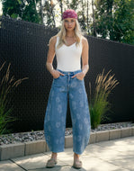 MALIA RELAXED JEANS / KARLIE YOGA JEANS