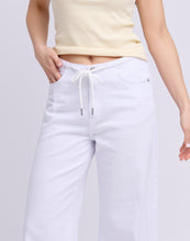 JEANS HARRIET JAMBE LARGE LILY BLEU DENIM YOGA JEANS