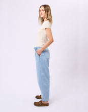 MALIA RELAXED JEANS / CLOUD
