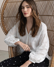 Blouse romantique broderies Blanche