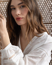 Blouse romantique broderies Blanche
