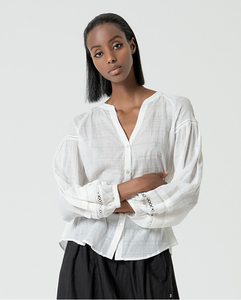 Blouse romantique broderies Blanche