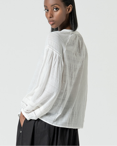 Blouse romantique broderies Blanche
