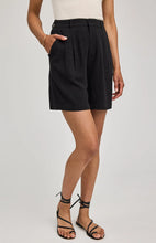 Short Alma Noir Gentle Fawn
