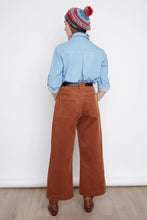 Pantalon Isadora en corduroy de Julei Design Olive