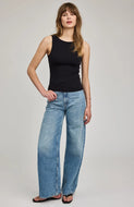 Top Cami Naia Noir Gentle Fawn
