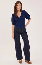 Pull Phoebe Navy Gentle Fawn