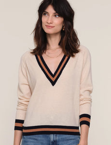 Pull Aella Col en V Heartloom