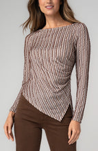 Top en maille à manches longues et ourlet asymétrique