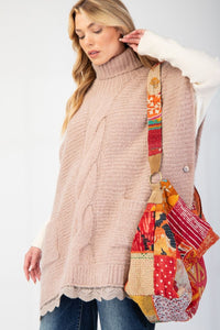 Poncho en Tricot Col Montant Crème