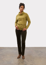 Pantalon Suzanne à jambe droite en velours côtelé, Vert