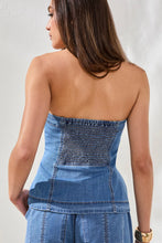 Bustier en jean à boutons sur le devant