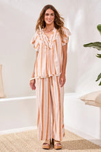 Chemisier à manches courtes et col en V smocké en lin texturé