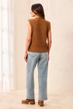 Pull sans manches à col rond fendu doux Noisetier